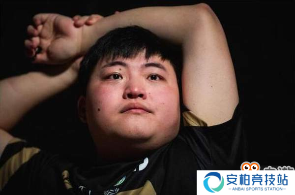 LOL全明星投票 Uzi支持率下滑，Mlxg后来居上位列第二